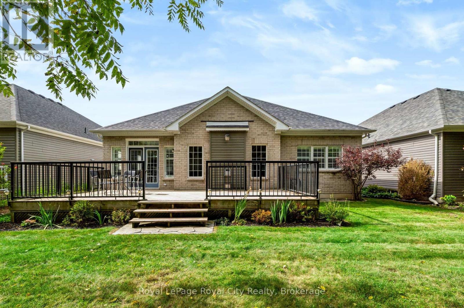 142 MILNE PLACE - 34