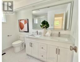 315 Roywood Crescent, Newmarket, ON L3Y1A6 Photo 29