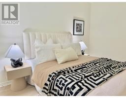 315 Roywood Crescent, Newmarket, ON L3Y1A6 Photo 32