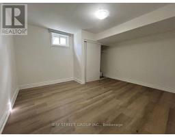345 Centre Street E, Richmond Hill, ON L4C1B3 Photo 10