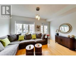 12 Mcgrath Avenue, Richmond Hill, ON L4S0K5 Photo 8