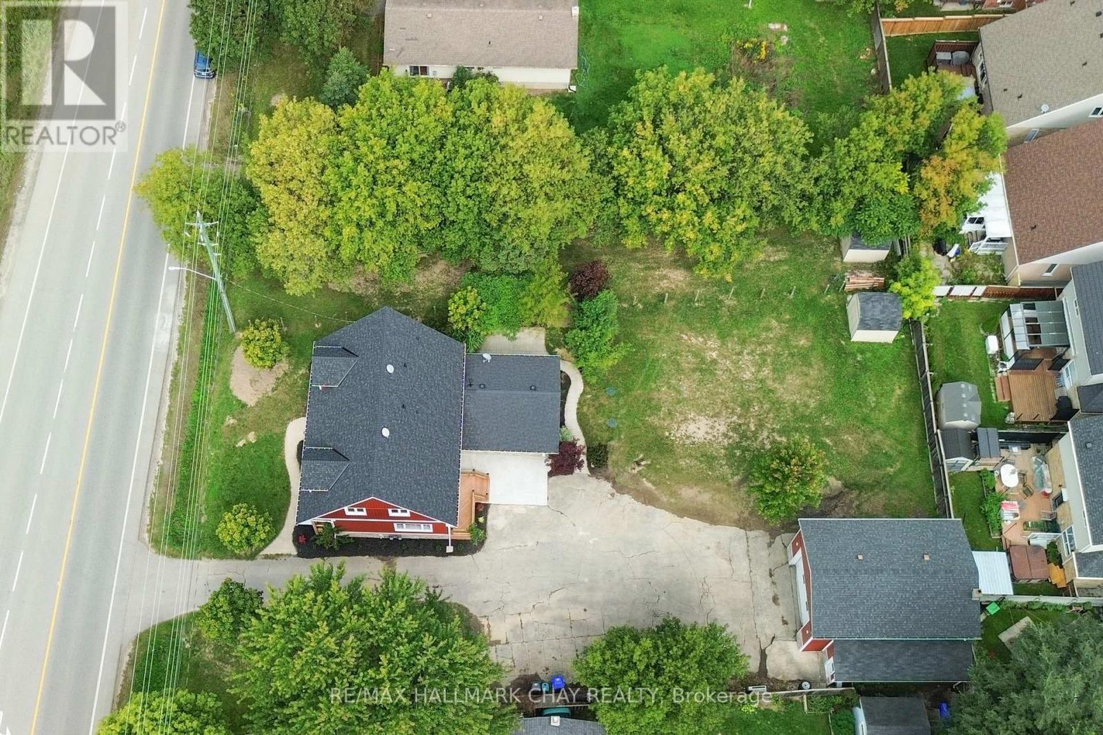 295 KING STREET N - Image 43