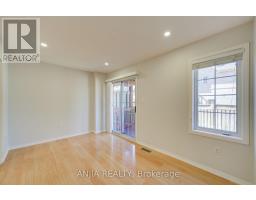 66 Prince Charles Way, Markham, ON L6C0M7 Photo 10