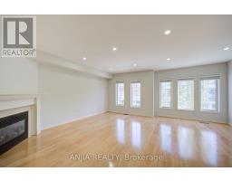66 Prince Charles Way, Markham, ON L6C0M7 Photo 23
