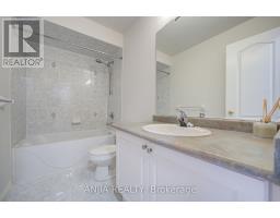 66 Prince Charles Way, Markham, ON L6C0M7 Photo 30