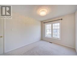 66 Prince Charles Way, Markham, ON L6C0M7 Photo 32