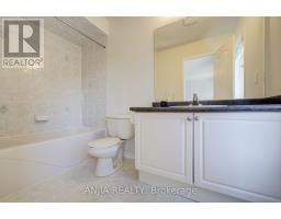 66 Prince Charles Way, Markham, ON L6C0M7 Photo 35