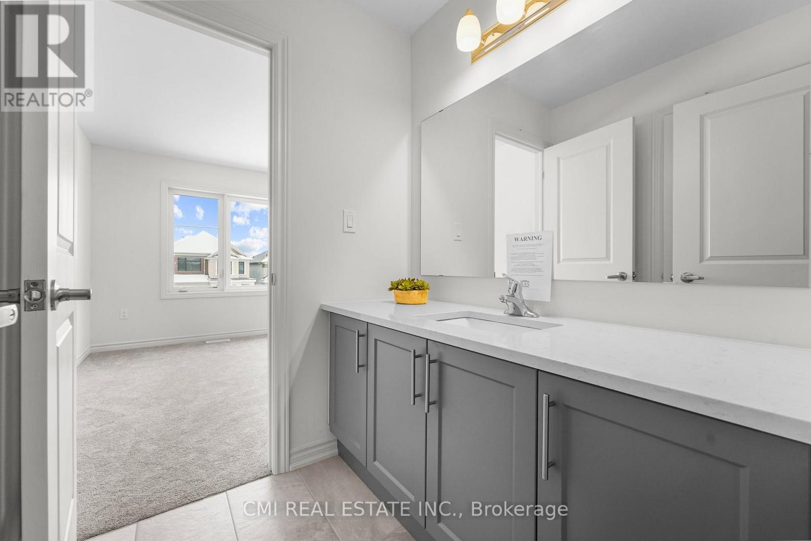 51 SPARROW WAY - 37
