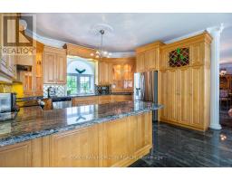 16 Rosegarden Drive, Brampton, ON L6P0E6 Photo 7