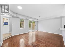 122 - 20 Elsie Lane, Toronto, ON M6P3N9 Photo 10