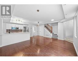 122 - 20 Elsie Lane, Toronto, ON M6P3N9 Photo 11