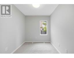 122 - 20 Elsie Lane, Toronto, ON M6P3N9 Photo 26