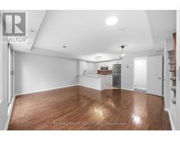 122 - 20 Elsie Lane, Toronto, ON M6P3N9 Photo 8