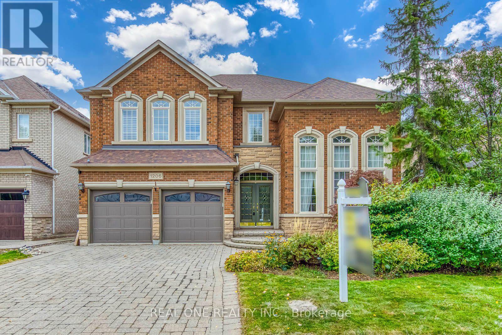 1206 LINDENROCK DRIVE
