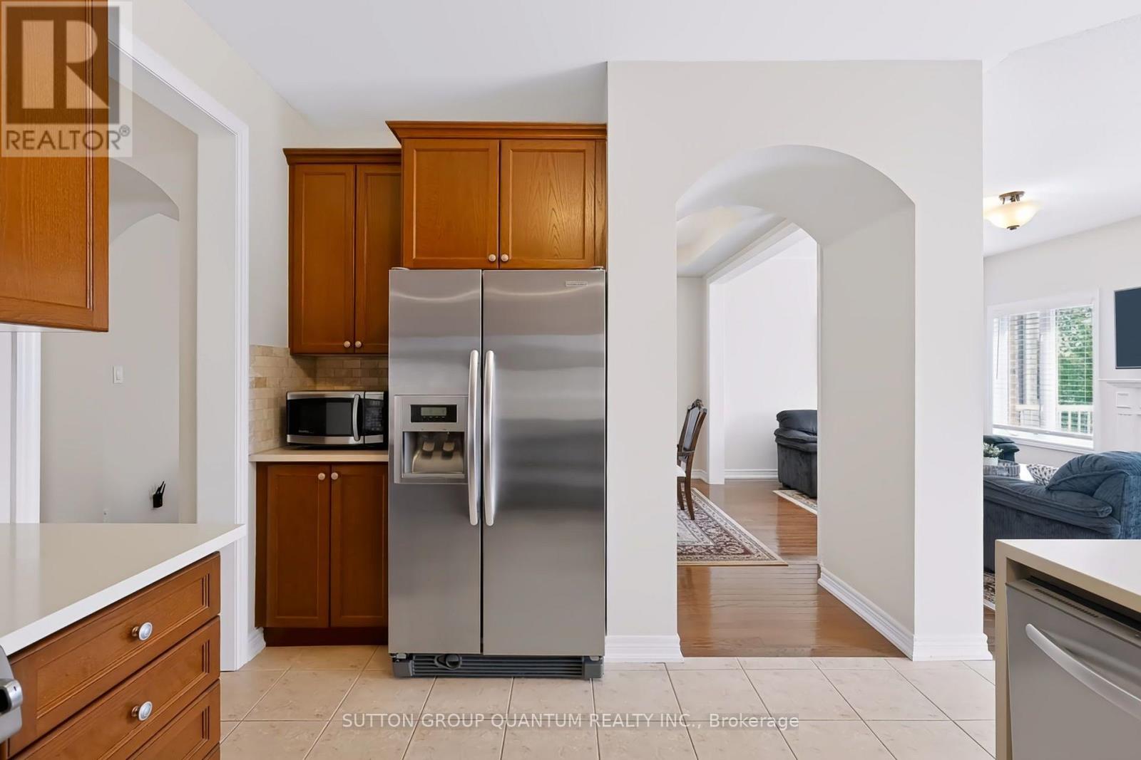 1487 ROLPH TERRACE - 12