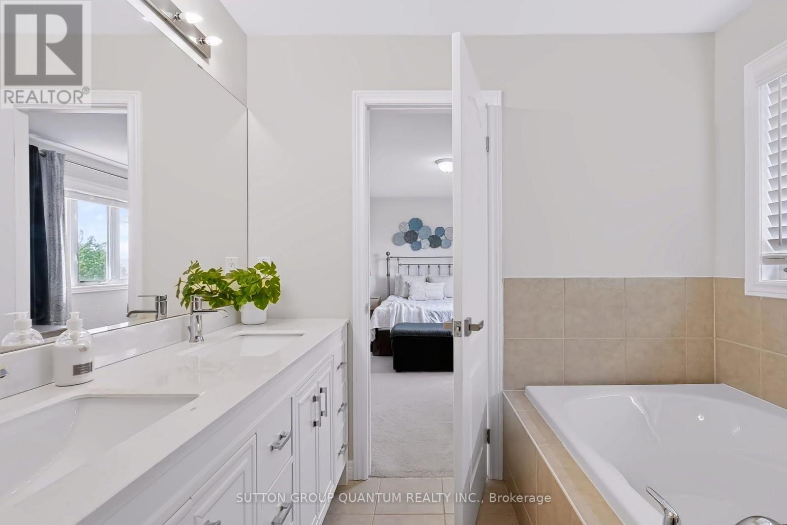 1487 ROLPH TERRACE - 34