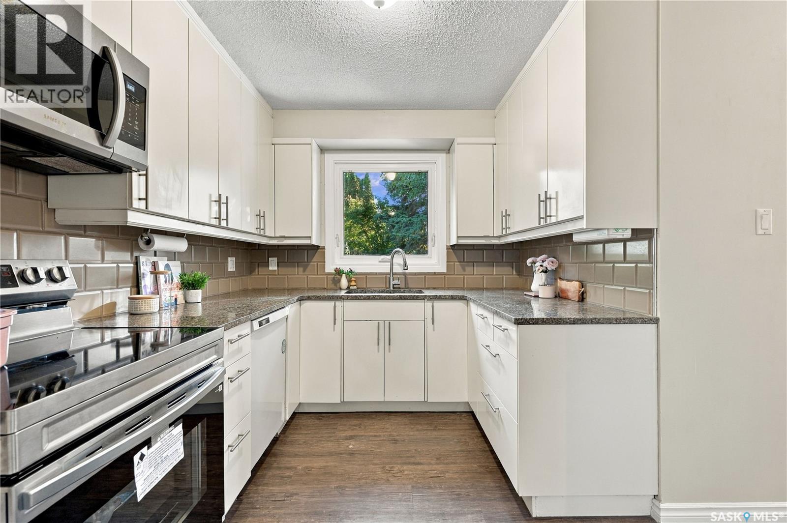 3718 Taylor STREET E, Saskatoon — photo 8
