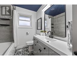 Bedroom 4 - 20 Ridge Point Drive, St  Catharines, ON L2T2S9 Photo 8