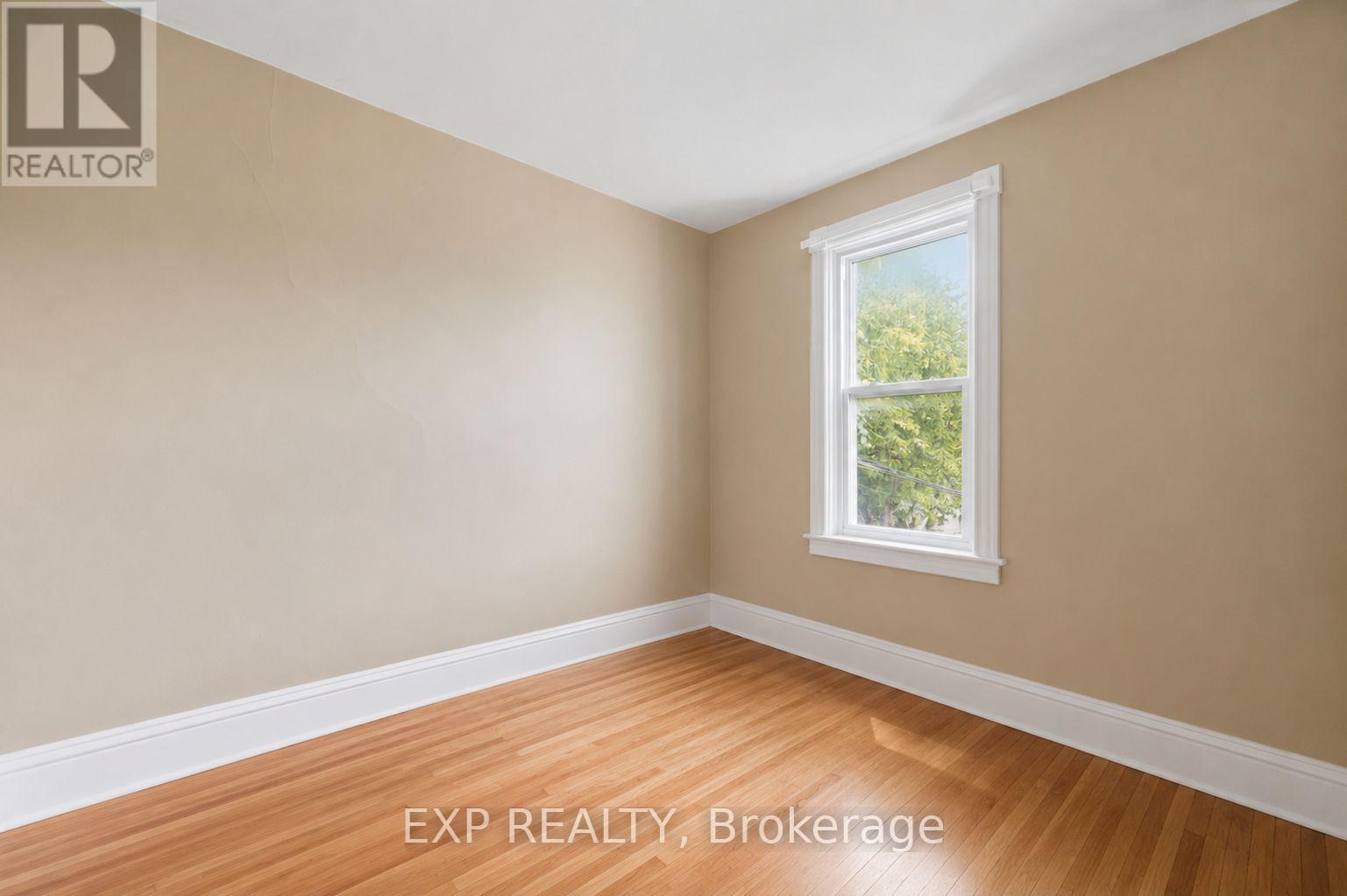 #451 & 453 453 CATHERINE STREET N - Image 31