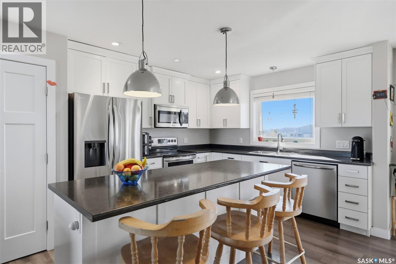 301 Haichert STREET W - Image 8