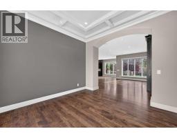 4 Aspen Cliff Close Sw, Calgary, AB T3H0L9 Photo 12