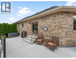 28 Mettawas Lane, Kingsville, ON N9Y0A2 Photo 34