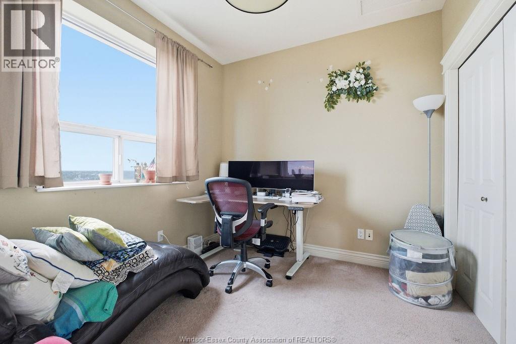 #801 1225 RIVERSIDE DRIVE - 12