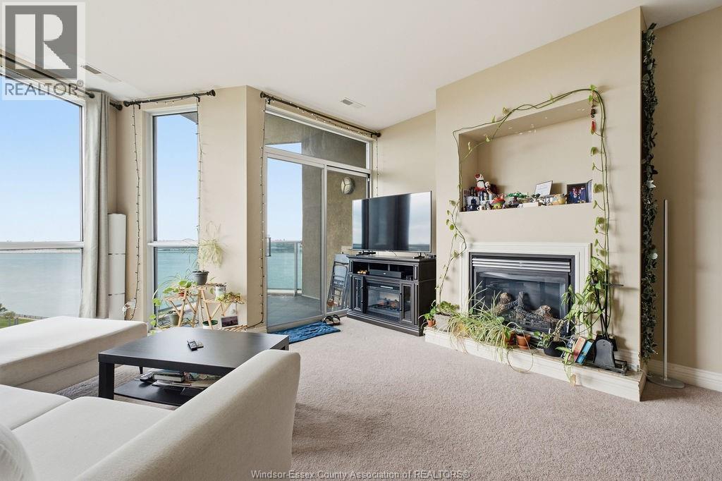#801 1225 RIVERSIDE DRIVE - 5