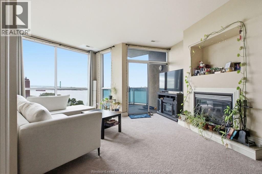 #801 1225 RIVERSIDE DRIVE - 8