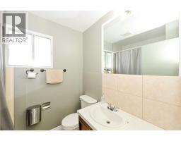 5420 50 Avenue, Camrose, AB T4V0T4 Photo 17