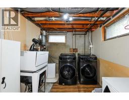 5420 50 Avenue, Camrose, AB T4V0T4 Photo 27