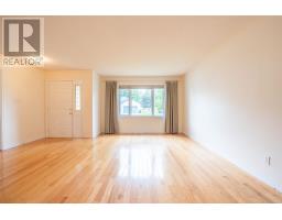 870 Lake St, Sault Ste  Marie, ON P6B6K2 Photo 11