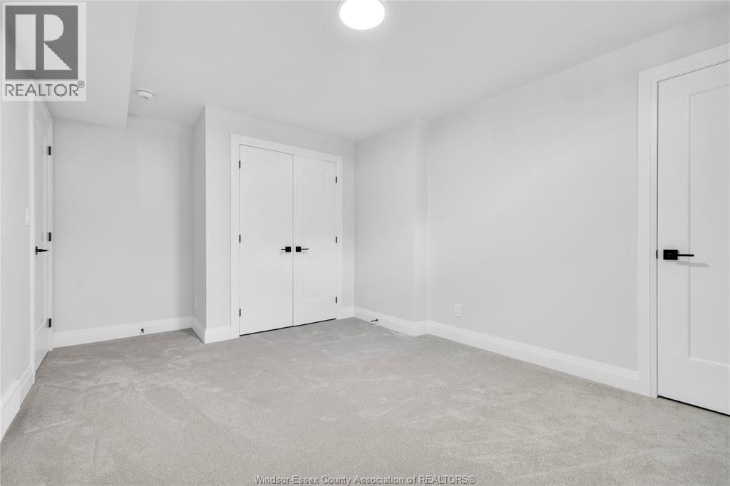 445 CASERTA CRESCENT - Image 33