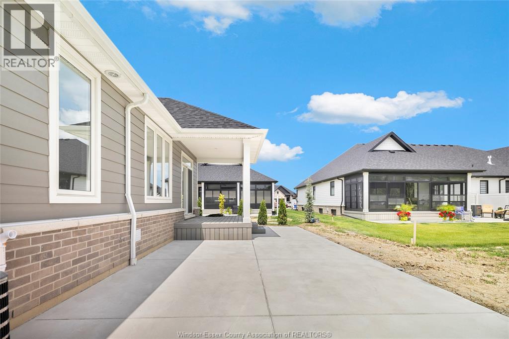 445 CASERTA CRESCENT - 38