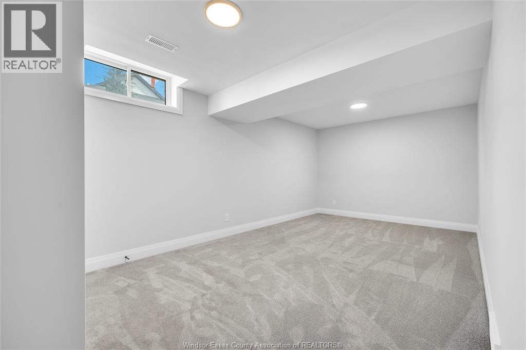 445 CASERTA CRESCENT - 29