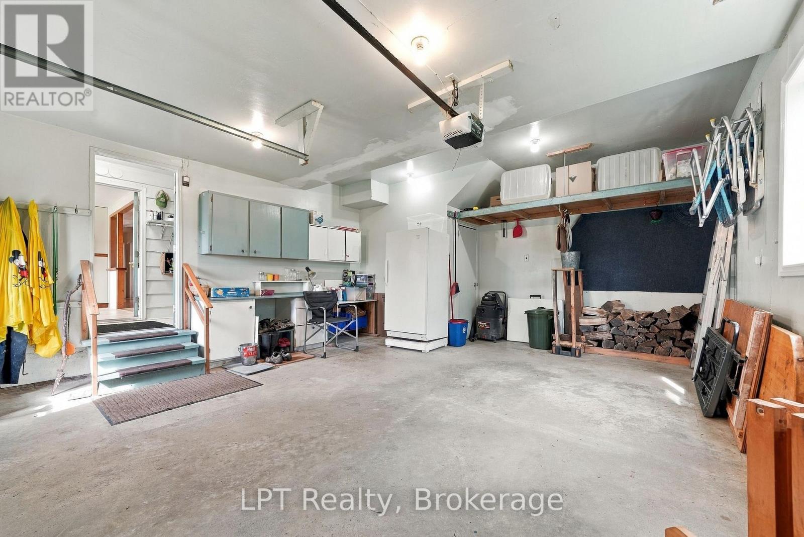 159 Point Pleasant Lane, Prince Edward County (North Marysburg Ward), Ontario, K0K2T0, Prince Edward County (North Marysburg Ward), Ontario — photo 5 of 5
