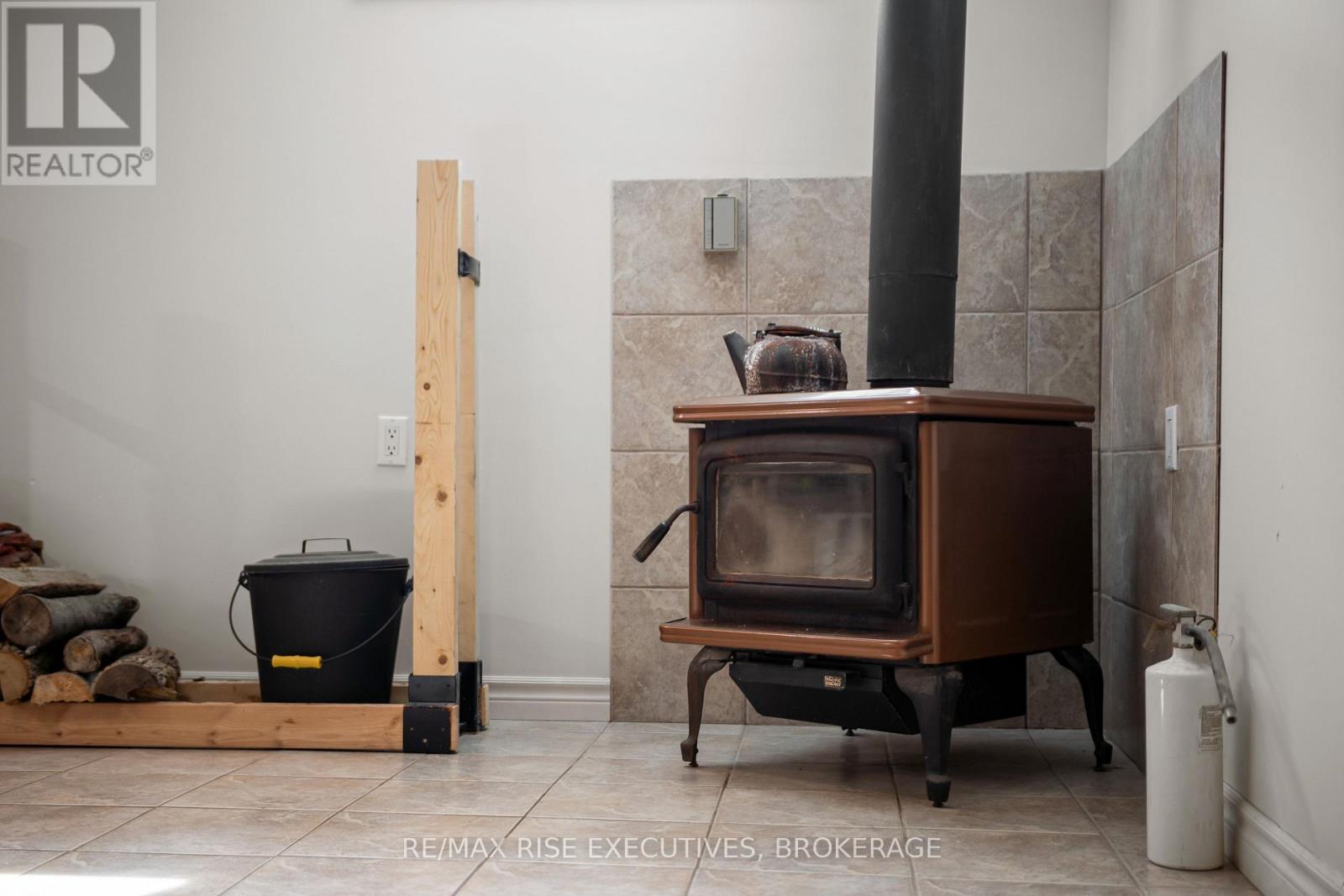 2547 KEPLER ROAD - Image 33