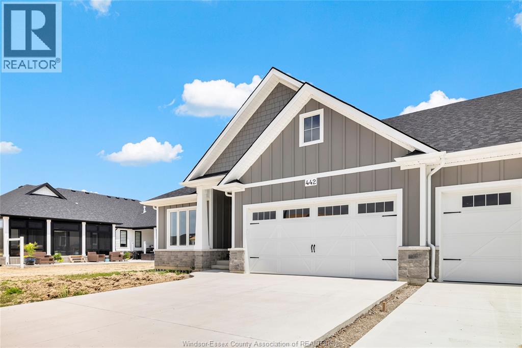 445 CASERTA CRESCENT - 2