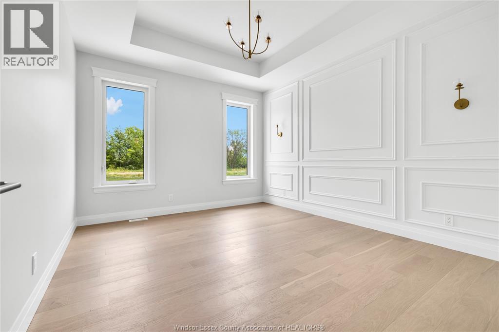 445 CASERTA CRESCENT - Image 25