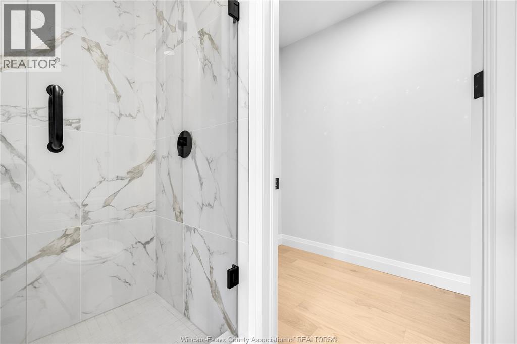 445 CASERTA CRESCENT - 23