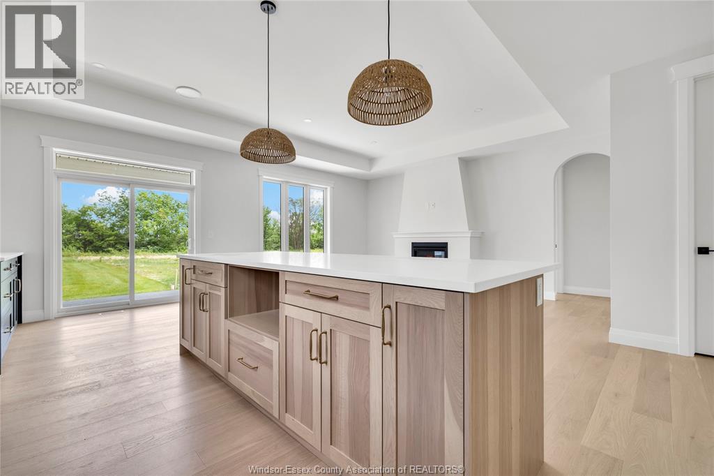 445 CASERTA CRESCENT - Image 17