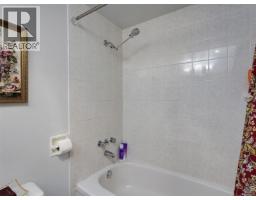201 1215 Bay St, Victoria, BC V8T1S7 Photo 18