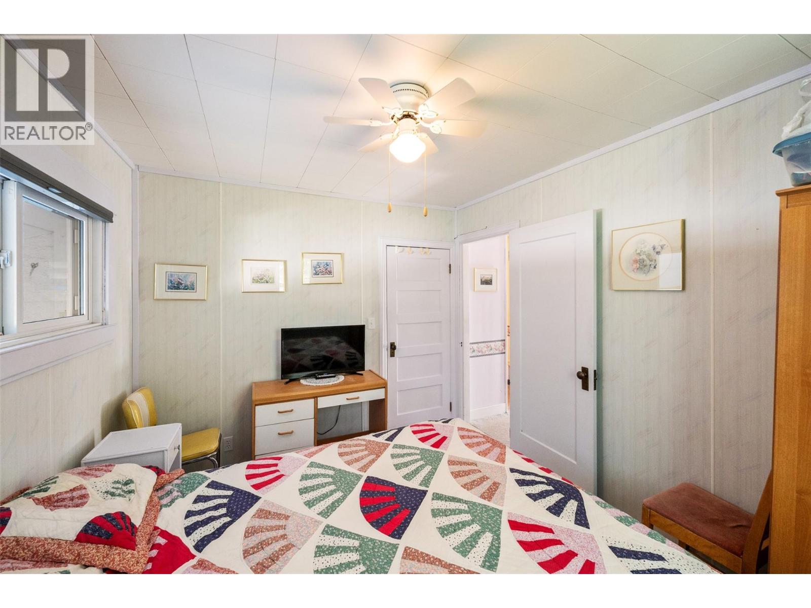 525 Skagit Avenue, Oliver