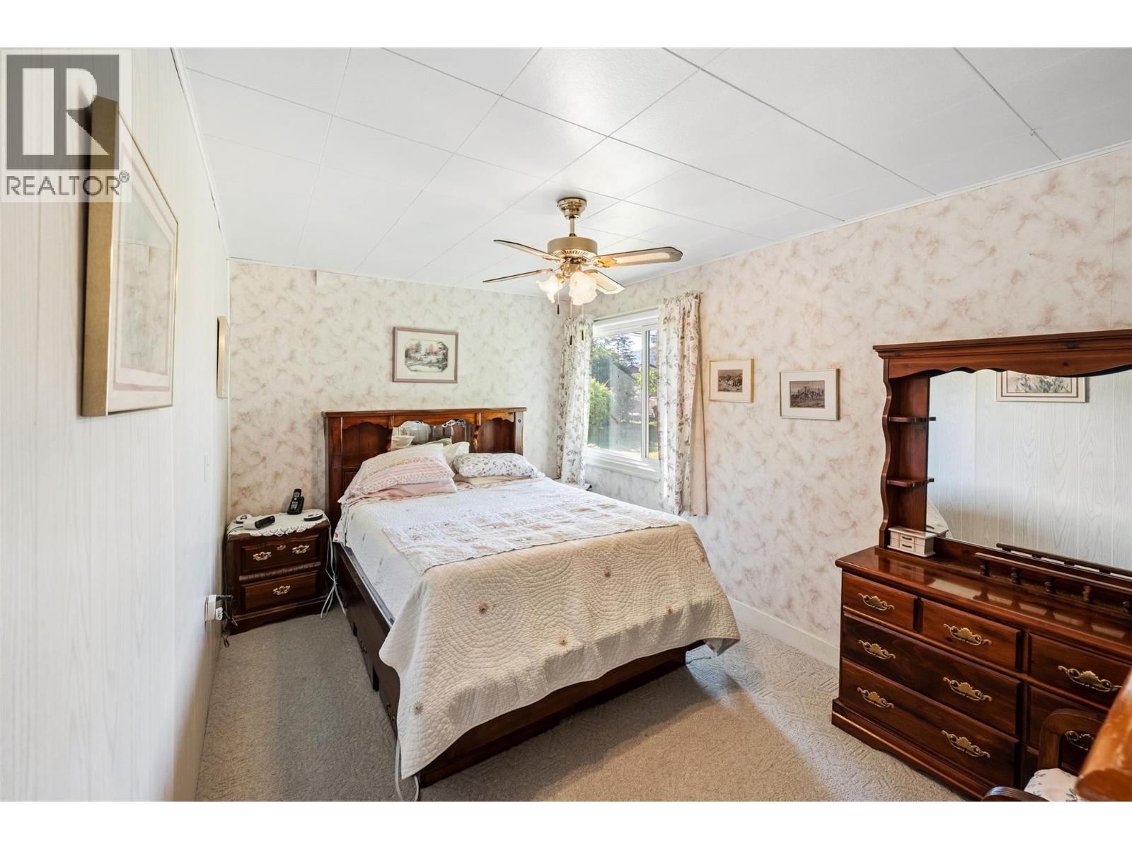 525 Skagit Avenue, Oliver