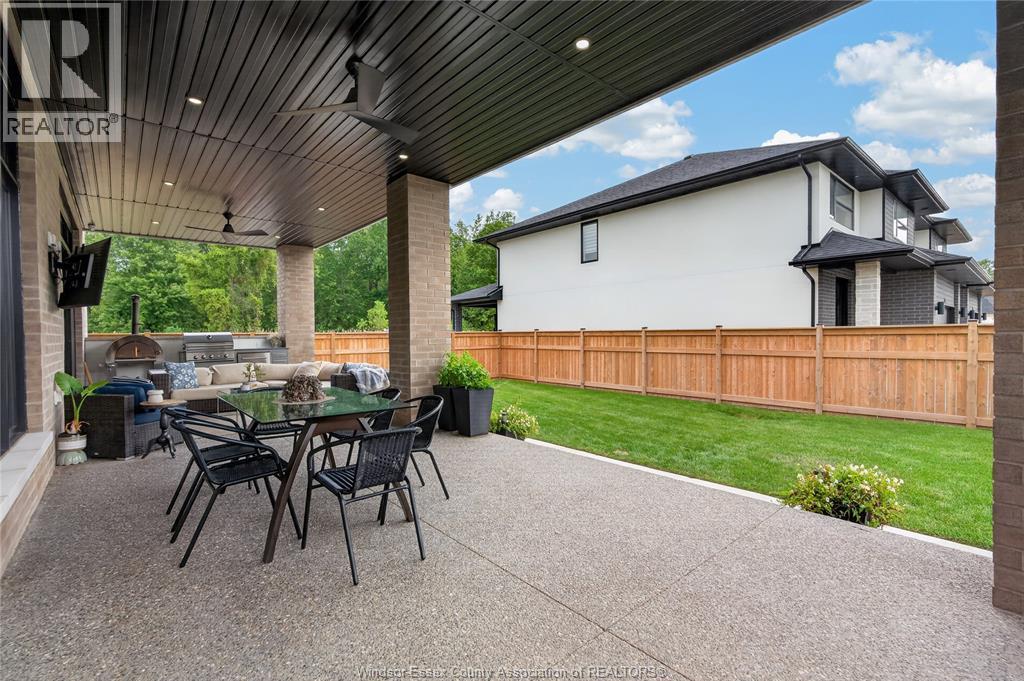 2549 MAYFAIR AVENUE South - 45
