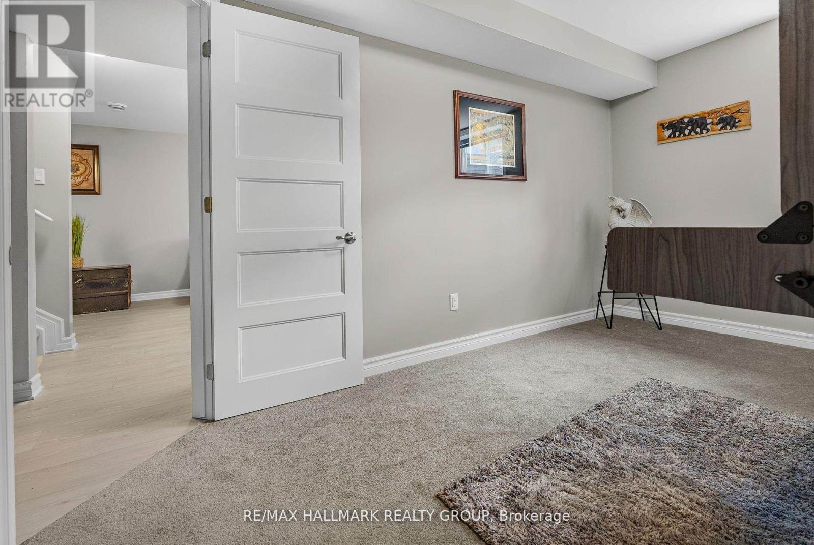 92 SEABERT DRIVE - 26
