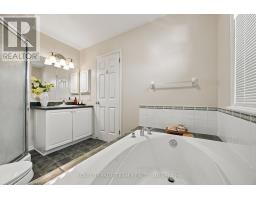135 Gatespark Private, Ottawa, ON K2T1L1 Photo 18