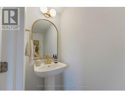Bathroom - 66 Feathertop Lane, Ottawa, ON K2V0K7 Photo 7