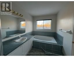 150 Blackdome Crescent, Ottawa, ON K2T1A7 Photo 7