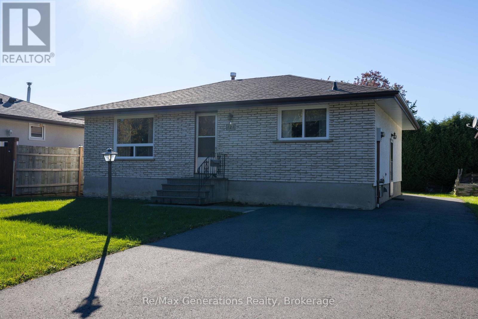 121 LOYOLA PLACE - 1